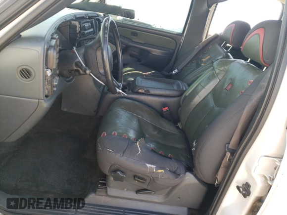 2002 Chevrolet Avalanche with VIN 3GNEK13T12G297202, listed as a Copart auction lot 73373934 with Not Provided miles and Salvage Title. Bid and sale history available at carsss.com. Image 7.