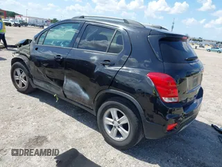 2021 Chevrolet Trax LT with VIN KL7CJLSB5MB310193, listed as a IAAI auction lot 42008721 with 178,445 mi miles. Bid and sale history available at carsss.com. Image 3.