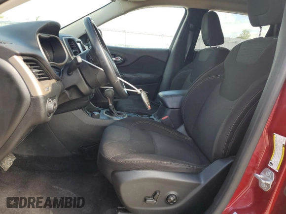 2017 Jeep Cherokee Latitude with VIN 1C4PJMCS7HW525503, listed as a Copart auction lot 58269015 with 110,455 mi miles and Salvage title. Bid and sale history available at DreamBid. Image 7.