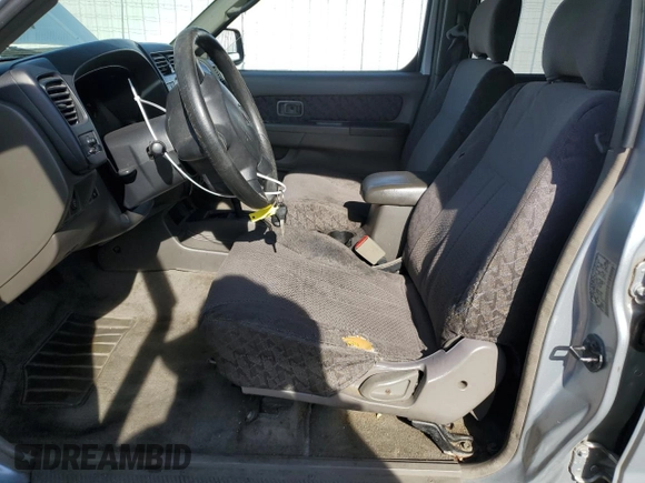 2001 Nissan Xterra XE z VIN 5N1ED28T51C513390, wystawiony jako Copart lot #85260414 z przebiegiem 218 377 mil mil oraz Szkoda całkowita • Salvage title. Historia ofert i sprzedaży dostępna na DreamBid. Obrazek 7.
