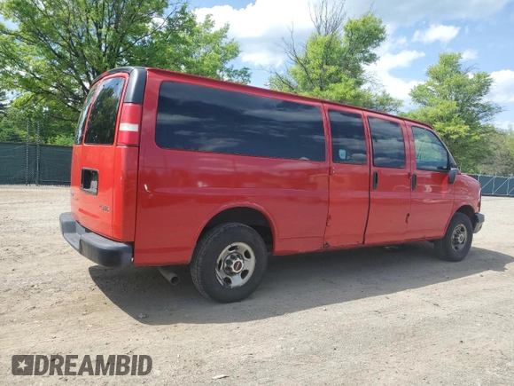 2007 GMC Savana with VIN 1GJHG39UX71235704, listed as a Copart auction lot 55472075 with 210,842 mi miles and Clean Title. Bid and sale history available at carsss.com. Image 3.
