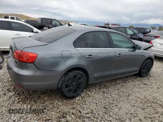 2014 Volkswagen Jetta SE z VIN 3VWD07AJ4EM239120, wystawiony jako Copart lot #57304045 z przebiegiem 183 748 mil mil oraz Szkoda całkowita • Salvage title. Historia ofert i sprzedaży dostępna na DreamBid. Obrazek 3.