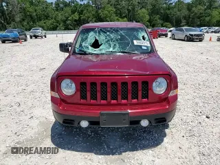 2017 Jeep Patriot Sport SE with VIN 1C4NJPBA7HD149320, listed as a Copart auction lot 56602915 with 136,912 mi miles and Salvage title. Bid and sale history available at DreamBid. Image 14.