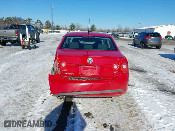 2007 Volkswagen Jetta 2.5 с VIN 3VWPF71K47M085161, выставлен на аукционе IAAI как лот 41325695 с пробегом 130 674 миль миль и . История ставок и продаж доступна на DreamBid. Изображение 16.