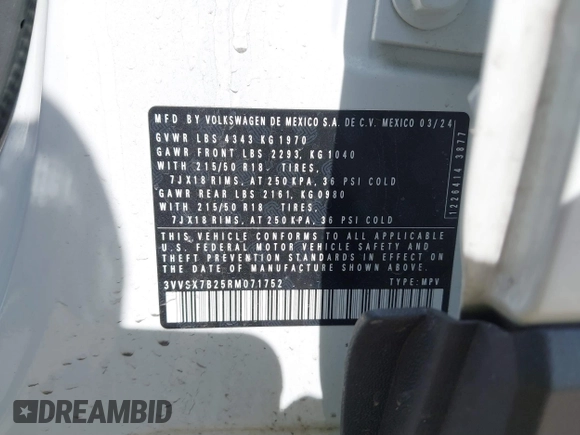 2024 Volkswagen Taos SE z VIN 3VVSX7B25RM071752, wystawiony jako IAAI lot #41775176 z przebiegiem 11 262 mil mil oraz . Historia ofert i sprzedaży dostępna na DreamBid. Obrazek 9.