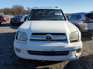 2005 Toyota Sequoia SR5 with VIN 5TDZT34A35S259296, listed as a Copart auction lot 85691634 with 243,071 mi miles and Non Repairable. Bid and sale history available at carsss.com. Image 5.