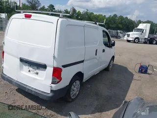 2013 Nissan NV200 SV with VIN 3N6CM0KN3DK693376, listed as a IAAI auction lot 42744552 with Not provided miles and . Bid and sale history available at DreamBid. Image 4.