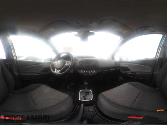 2017 Toyota Yaris L z VIN VNKKTUD32HA078479, wystawiony jako IAAI lot #42431719 z przebiegiem 60 741 mil mil oraz . Historia ofert i sprzedaży dostępna na DreamBid. Obrazek 18.