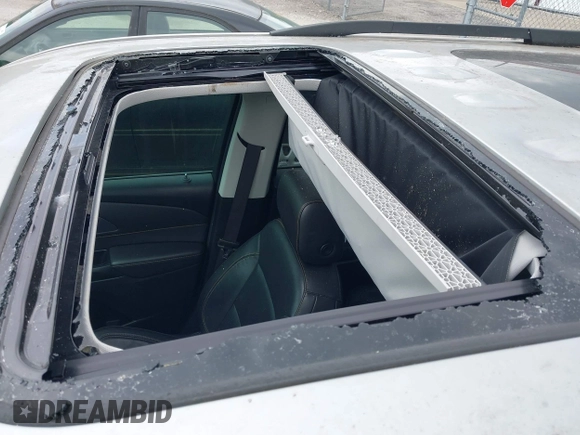 2020 Chevrolet Traverse Premier с VIN 1GNERKKW6LJ281302, выставлен на аукционе IAAI как лот 42354630 с пробегом 110 863 миль миль и . История ставок и продаж доступна на DreamBid. Изображение 6.
