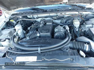 1999 GMC Sonoma with VIN 1GTCS1448XK513781, listed as a IAAI auction lot 41604322 with 216,174 mi miles. Bid and sale history available at carsss.com. Image 10.