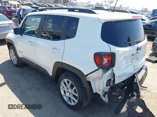 2022 Jeep Renegade Latitude with VIN ZACNJDB14NPN69500, listed as a IAAI auction lot 42478288 with 30,747 mi miles and . Bid and sale history available at DreamBid. Image 3.