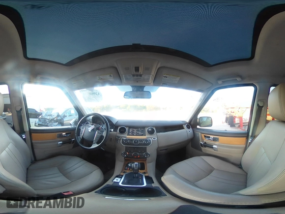2013 Land Rover LR4 HSE with VIN SALAG2D41DA679049, listed as a IAAI auction lot 42060721 with 137,697 mi miles and . Bid and sale history available at DreamBid. Image 18.