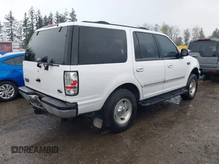 1999 Ford Expedition XLT z VIN 1FMPU18L5XLA15931, wystawiony jako IAAI lot #41952949 z przebiegiem 197 134 mil mil oraz . Historia ofert i sprzedaży dostępna na DreamBid. Obrazek 4.
