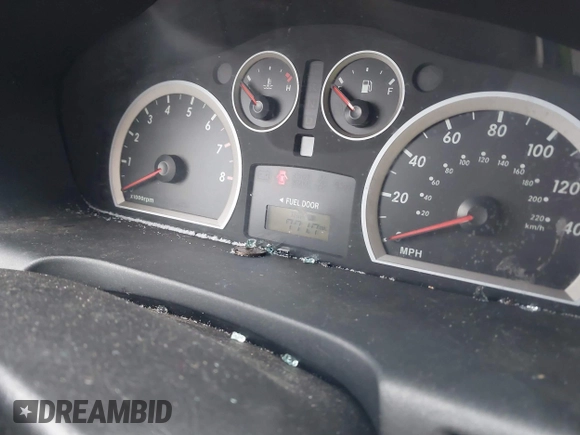 2005 Hyundai Santa Fe GLS with VIN KM8SC73D35U912897, listed as a IAAI auction lot 41401372 with 260,843 mi miles and . Bid and sale history available at DreamBid. Image 7.