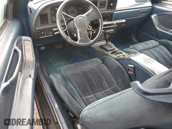 1988 Ford Thunderbird with VIN 1FABP64T6JH176166, listed as a Copart auction lot 84049064 with 80,091 mi miles and Salvage Title. Bid and sale history available at DreamBid. Image 8.