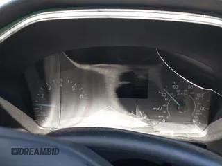 2022 Ford Escape S z VIN 1FMCU9F61NUB52835, wystawiony jako IAAI lot #40083029 z przebiegiem Nie podano mil oraz . Historia ofert i sprzedaży dostępna na DreamBid. Obrazek 7.