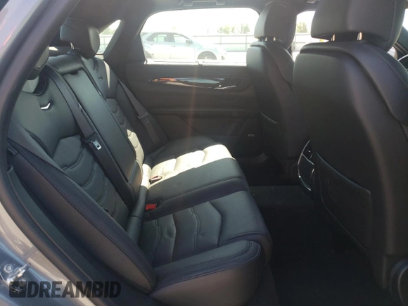 2018 Cadillac CT6 Luxury RWD z VIN 1G6KC5RX3JU159802, wystawiony jako Copart lot #54256745 z przebiegiem Nie podano mil oraz Szkoda całkowita • Salvage title. Historia ofert i sprzedaży dostępna na DreamBid. Obrazek 10.