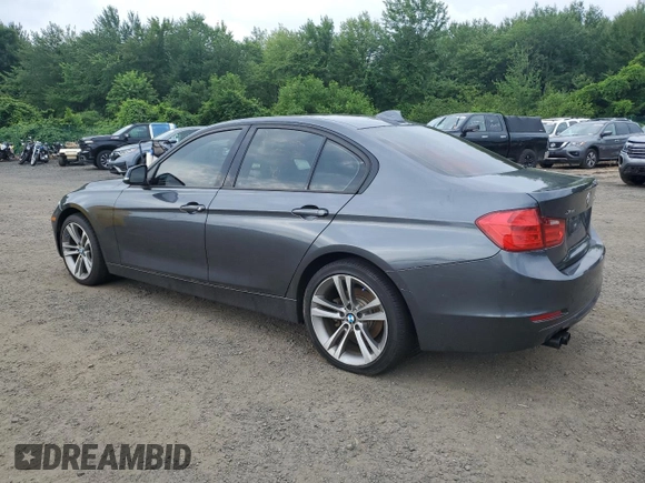 2013 BMW 3 Series 328i xDrive z VIN WBA3B5C5XDF596276, wystawiony jako Copart lot #65396355 z przebiegiem 145 094 mil mil oraz Czysty tytuł • Clean title. Historia ofert i sprzedaży dostępna na DreamBid. Obrazek 2.