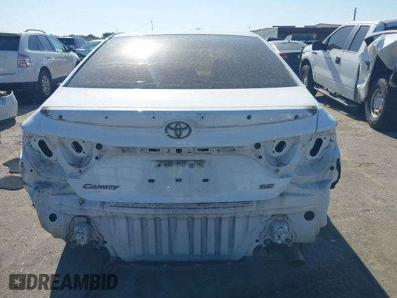 2015 Toyota Camry XLE with VIN 4T1BF1FK2FU001539, listed as a IAAI auction lot 41958674 with 163,758 mi miles and . Bid and sale history available at DreamBid. Image 16.