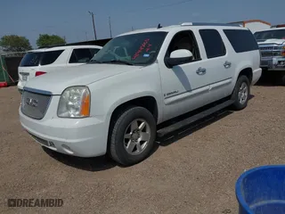 2008 GMC Yukon XL Denali with VIN 1GKFK66808J103143, listed as a IAAI auction lot 41945005 with 206,696 mi miles. Bid and sale history available at carsss.com. Image 2.