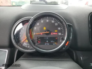 2019 MINI Countryman Cooper with VIN WMZYS7C5XK3F44703, listed as a Copart auction lot 63522424 with 87,769 mi miles and Salvage Title. Bid and sale history available at carsss.com. Image 9.