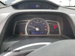 2006 Honda Civic z VIN 2HGFG112X6H577796, wystawiony jako Copart lot #53915845 z przebiegiem 267 612 mil mil oraz Szkoda całkowita • Salvage title. Historia ofert i sprzedaży dostępna na DreamBid. Obrazek 9.