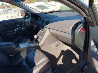 2013 Volvo XC90 Premier Plus с VIN YV4952CZ7D1636801, выставлен на аукционе IAAI как лот 40707677 с пробегом 174 706 миль миль и . История ставок и продаж доступна на DreamBid. Изображение 5.