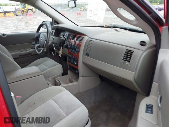 2006 Dodge Durango SLT with VIN 1D4HB48N06F135461, listed as a IAAI auction lot 42330637 with 157,205 mi miles and . Bid and sale history available at DreamBid. Image 5.