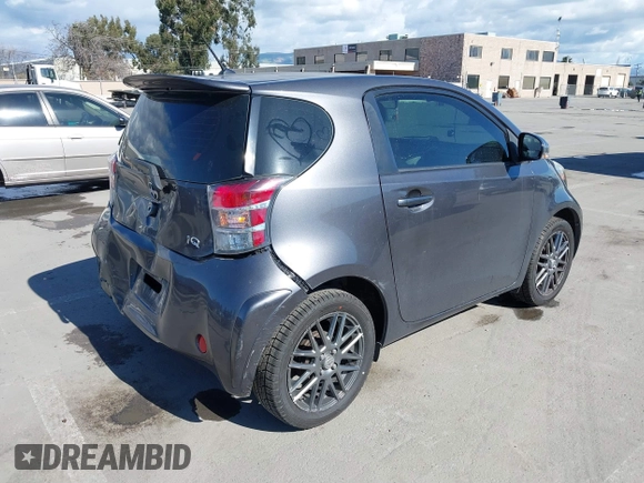 2012 Scion iQ z VIN JTNJJXB00CJ009265, wystawiony jako IAAI lot #41742947 z przebiegiem 95 857 mil mil oraz . Historia ofert i sprzedaży dostępna na DreamBid. Obrazek 4.