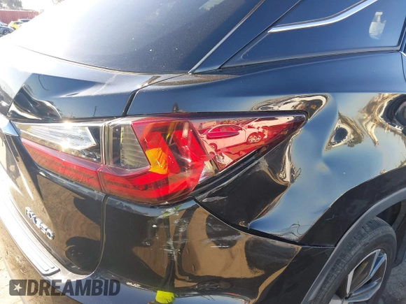 2017 Lexus RX 350 z VIN 2T2ZZMCA2HC083811, wystawiony jako IAAI lot #42692274 z przebiegiem 110 563 mil mil oraz . Historia ofert i sprzedaży dostępna na DreamBid. Obrazek 6.