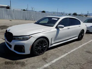 2020 BMW 7 Series 740i z VIN WBA7T2C02LGL17753, wystawiony jako Copart lot #56527115 z przebiegiem 71 606 mil mil oraz Szkody całkowita. Historia ofert i sprzedaży dostępna na DreamBid. Obrazek 1.