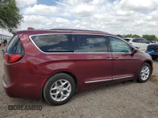 2018 Chrysler Pacifica Touring L Plus z VIN 2C4RC1EG9JR106271, wystawiony jako Copart lot #52977135 z przebiegiem 53 484 mil mil oraz Szkody całkowita. Historia ofert i sprzedaży dostępna na DreamBid. Obrazek 3.
