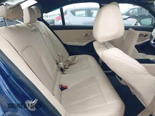 2022 BMW 3 Series 330i z VIN 3MW5R1J01N8C34965, wystawiony jako IAAI lot #42209834 z przebiegiem 37 458 mil mil oraz . Historia ofert i sprzedaży dostępna na DreamBid. Obrazek 8.