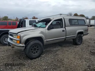 2000 Chevrolet Silverado 2500 z VIN 1GCGK24R1YR128798, wystawiony jako Copart lot #79081724 z przebiegiem 171 985 mil mil oraz Szkoda całkowita • Salvage title. Historia ofert i sprzedaży dostępna na DreamBid. Obrazek 1.