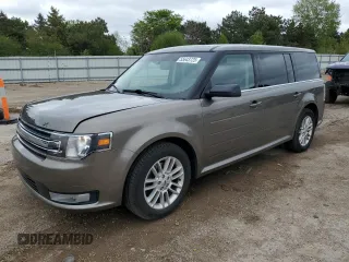 2014 Ford Flex SEL z VIN 2FMHK6C8XEBD43207, wystawiony jako Copart lot #55643725 z przebiegiem 116 439 mil mil oraz Szkoda całkowita • Salvage title. Historia ofert i sprzedaży dostępna na DreamBid. Obrazek 1.