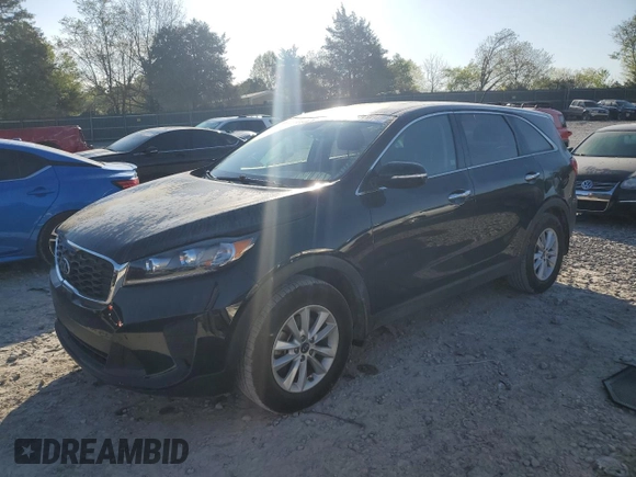 2019 Kia Sorento L z VIN 5XYPG4A31KG585341, wystawiony jako Copart lot #53194145 z przebiegiem 67 451 mil mil oraz Szkoda całkowita • Salvage title. Historia ofert i sprzedaży dostępna na DreamBid. Obrazek 1.