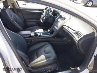 2013 Ford Fusion Energi Titanium with VIN 3FA6P0SU3DR273676, listed as a IAAI auction lot 41777822 with 189,283 mi miles. Bid and sale history available at carsss.com. Image 5.
