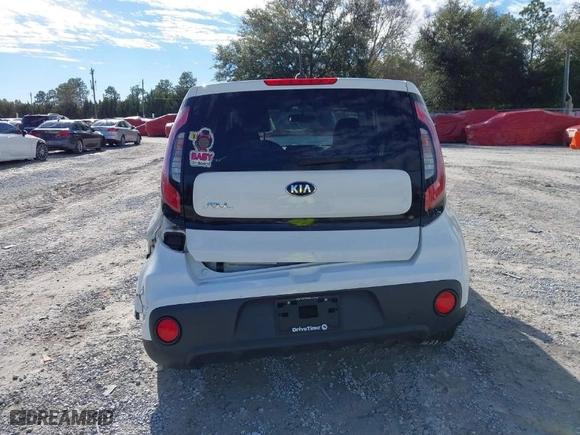 2018 Kia Soul with VIN KNDJN2A27J7907158, listed as a IAAI auction lot 41331142 with 82,577 mi miles. Bid and sale history available at carsss.com. Image 17.