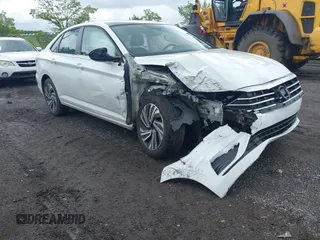 2020 Volkswagen Jetta SEL z VIN 3VWEB7BU9LM013708, wystawiony jako IAAI lot #42310338 z przebiegiem 43 259 mil mil oraz . Historia ofert i sprzedaży dostępna na DreamBid. Obrazek 1.