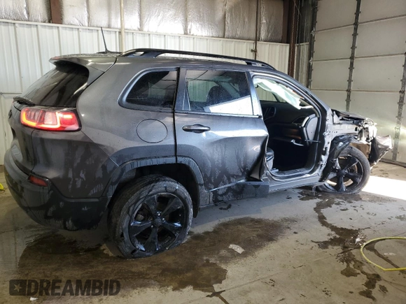 2021 Jeep Cherokee Altitude with VIN 1C4PJLLB2MD187590, listed as a Copart auction lot 88311945 with 49,253 mi miles and Salvage Title. Bid and sale history available at carsss.com. Image 3.