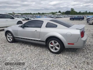 2007 Ford Mustang Deluxe z VIN 1ZVFT80N275364703, wystawiony jako Copart lot #56668525 z przebiegiem 183 132 mil mil oraz Czysty tytuł • Clean title. Historia ofert i sprzedaży dostępna na DreamBid. Obrazek 2.
