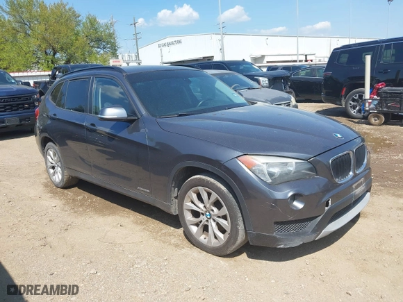 2014 BMW X1 xDrive28i with VIN WBAVL1C52EVY13471, listed as a IAAI auction lot 41828415 with 1 mi miles. Bid and sale history available at carsss.com. Image 1.