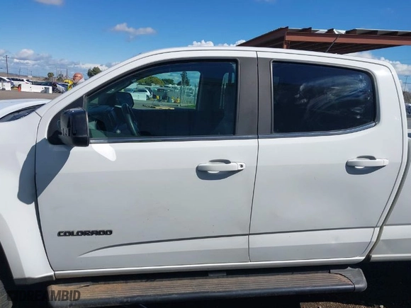 2018 Chevrolet Colorado 4WD Work Truck with VIN 1GCGTBEN0J1216173, listed as a IAAI auction lot 41788805 with 216,820 mi miles. Bid and sale history available at carsss.com. Image 15.