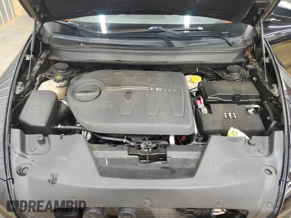 2017 Jeep Cherokee Limited z VIN 1C4PJMDS6HW581012, wystawiony jako Copart lot #56578105 z przebiegiem 141 767 mil mil oraz Szkoda całkowita • Salvage title. Historia ofert i sprzedaży dostępna na DreamBid. Obrazek 12.