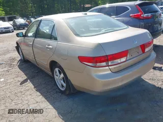 2004 Honda Accord EX z VIN 1HGCM56824A074193, wystawiony jako IAAI lot #42082144 z przebiegiem 240 079 mil mil oraz . Historia ofert i sprzedaży dostępna na DreamBid. Obrazek 3.