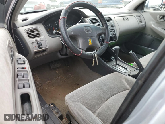 2001 Honda Accord LX z VIN 1HGCG16481A003685, wystawiony jako Copart lot #80932074 z przebiegiem Nie podano mil oraz Szkoda całkowita • Salvage title. Historia ofert i sprzedaży dostępna na DreamBid. Obrazek 8.