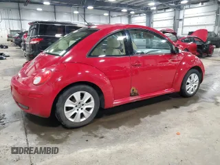 2009 Volkswagen New Beetle Coupe S with VIN 3VWRW31CX9M517782, listed as a Copart auction lot 48429385 with 140,034 mi miles and Salvage Title. Bid and sale history available at carsss.com. Image 3.