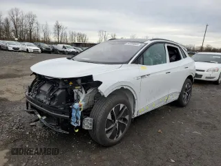 2022 Volkswagen ID.4 Pro S z VIN WVGGNPE2XNP074992, wystawiony jako Copart lot #84699604 z przebiegiem 13 665 mil mil oraz Szkody całkowita. Historia ofert i sprzedaży dostępna na DreamBid. Obrazek 1.
