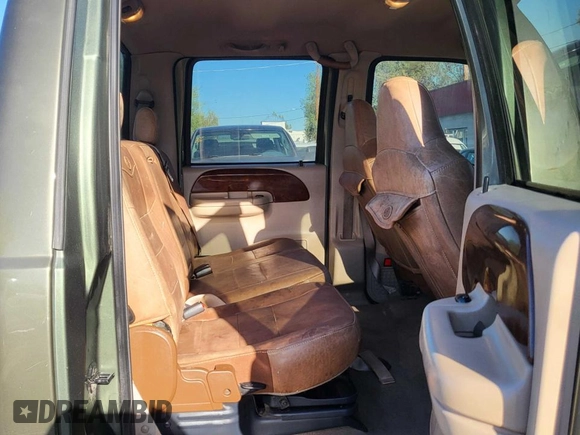 2004 Ford F-350 XL z VIN 1FTSW31P34ED39316, wystawiony jako Copart lot #61981365 z przebiegiem 212 991 mil mil oraz Czysty tytuł • Clean title. Historia ofert i sprzedaży dostępna na DreamBid. Obrazek 6.