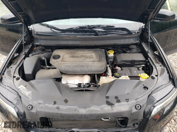 2019 Jeep Cherokee Latitude с VIN 1C4PJLCB5KD357468, выставлен на аукционе Copart как лот 57979625 с пробегом 69 644 миль миль и Списание • Salvage title. История ставок и продаж доступна на DreamBid. Изображение 12.